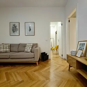 Aparthotel Serendipity - Duomo, Mailand