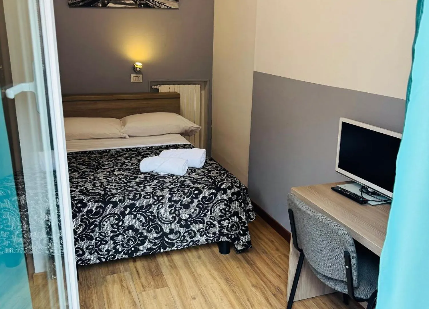 Bovisa House B&B Private Rooms Milan Guest house